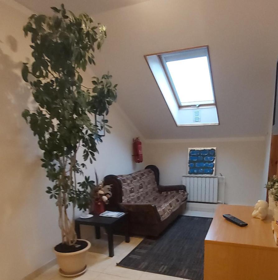 Tiesiog Hostelis Salcininkai Dış mekan fotoğraf